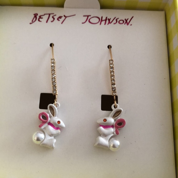 Betsey Johnson Gold Tone Easter Bunny Drop Earrings Crystal Accents NIB - Picture 2 of 11